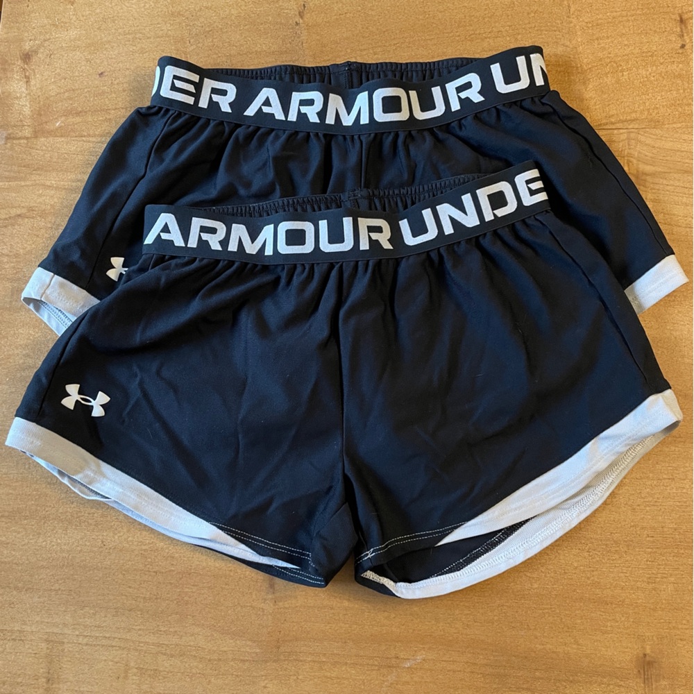 Under Armour Girls youth Medium Black Shorts 2 pair